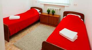 Гостиница Guest House Na Tsvetochnoy Геленджик Двухместный номер эконом-класса с 2 отдельными кроватями-1